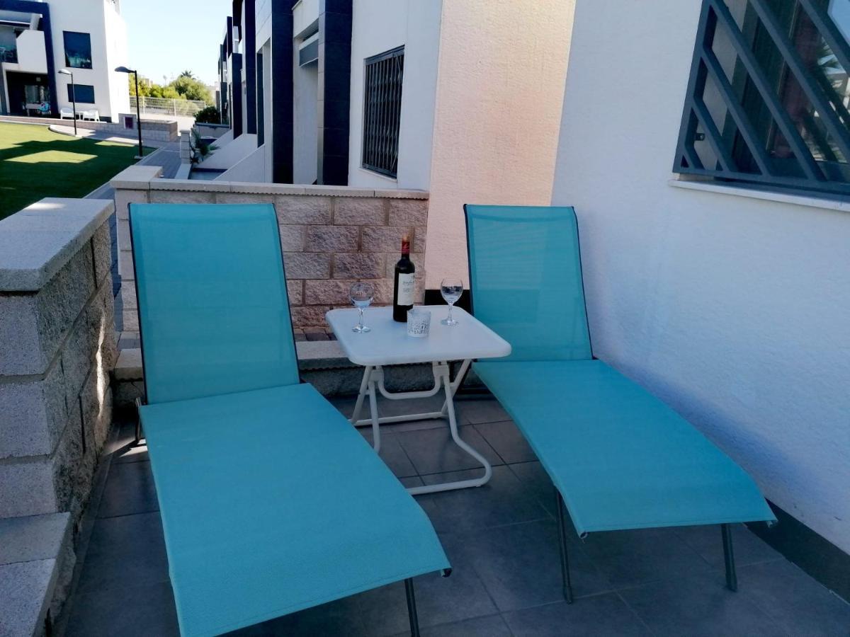 Bright Bungalow Oasis Beach La Zenia Orihuela Dış mekan fotoğraf